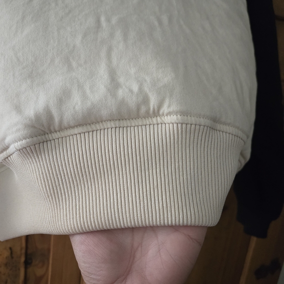 PacSun Black Jacket with Red Accent - Picture 4 of 12